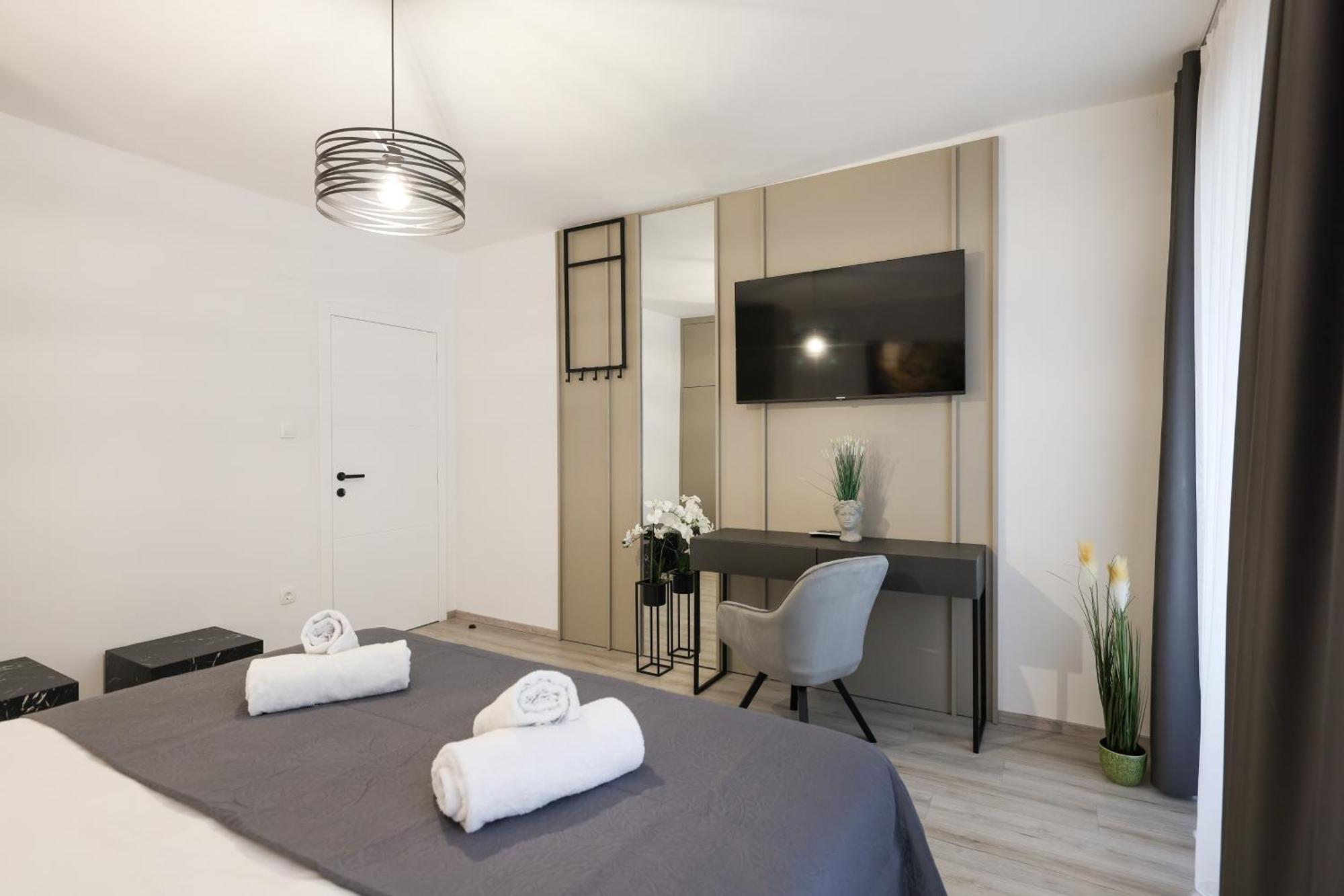 Classy Apartments In City Centar Задар Екстер'єр фото
