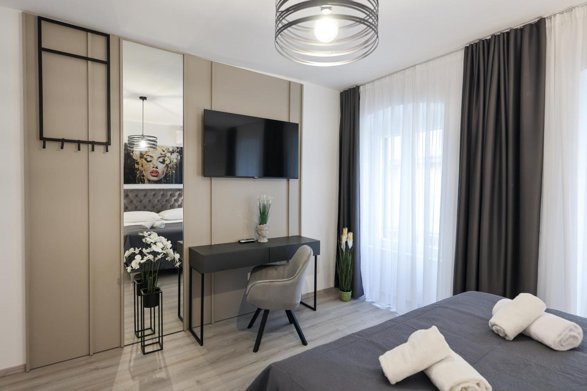 Classy Apartments In City Centar Задар Екстер'єр фото